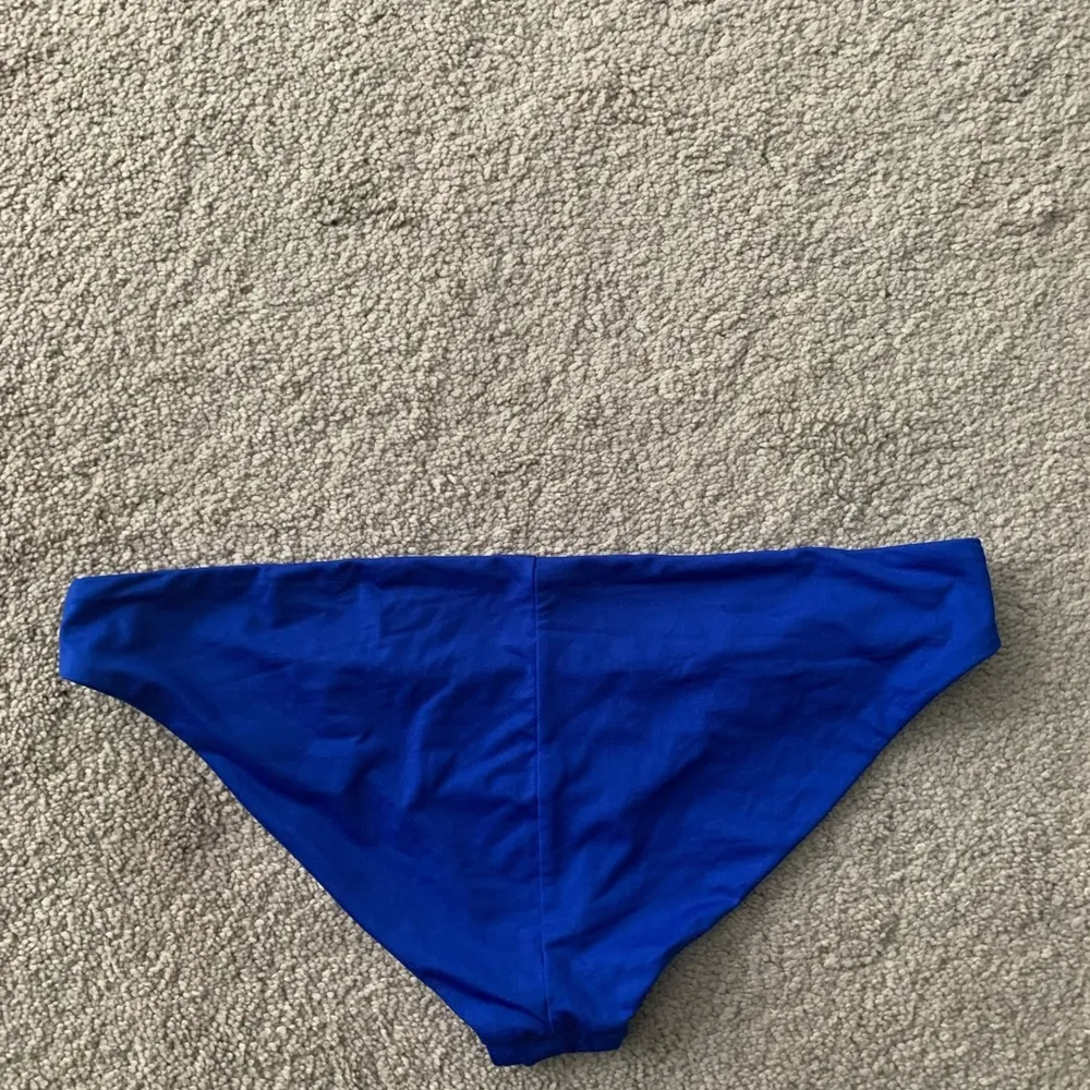 Size 8 Vitamin A Swimwear Paloma Seamless Hipster Full Bottom Klein Blue - Image 4