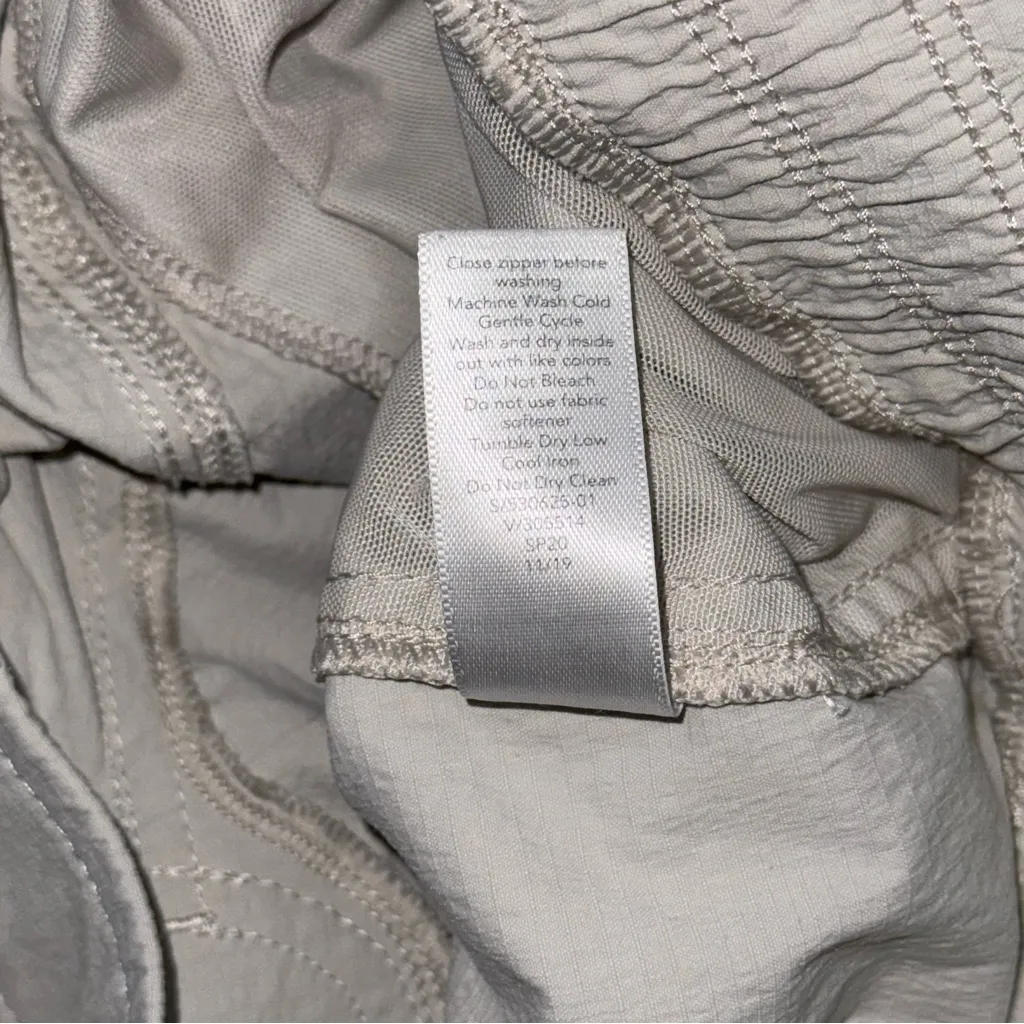 Athleta Trekkie Belted Pants Womens Sz 8 Birch Gray Hiking Outdoor Trail 530625 - Image 12