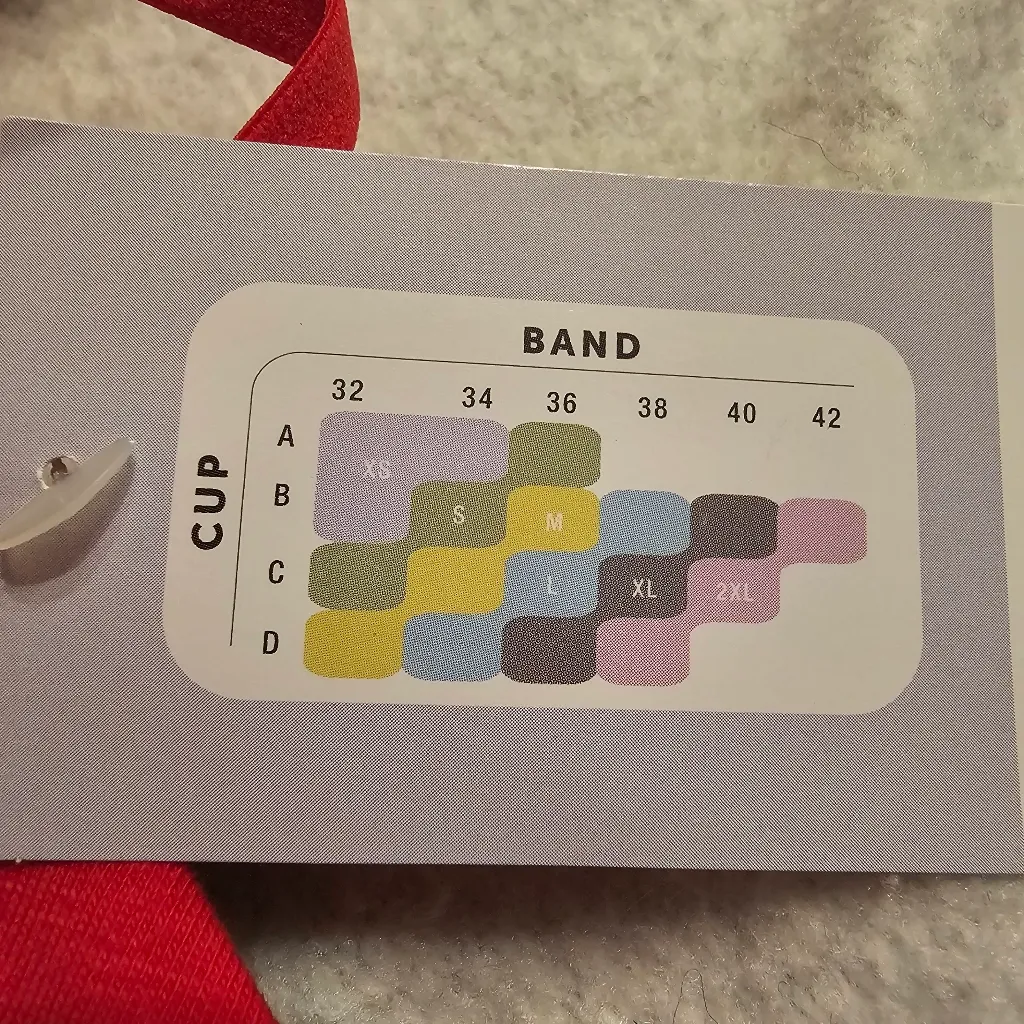 Hanes Originals Women's Triangle Bralette, Breathable Stretch Cotton, 2-Pack Med - Image 4