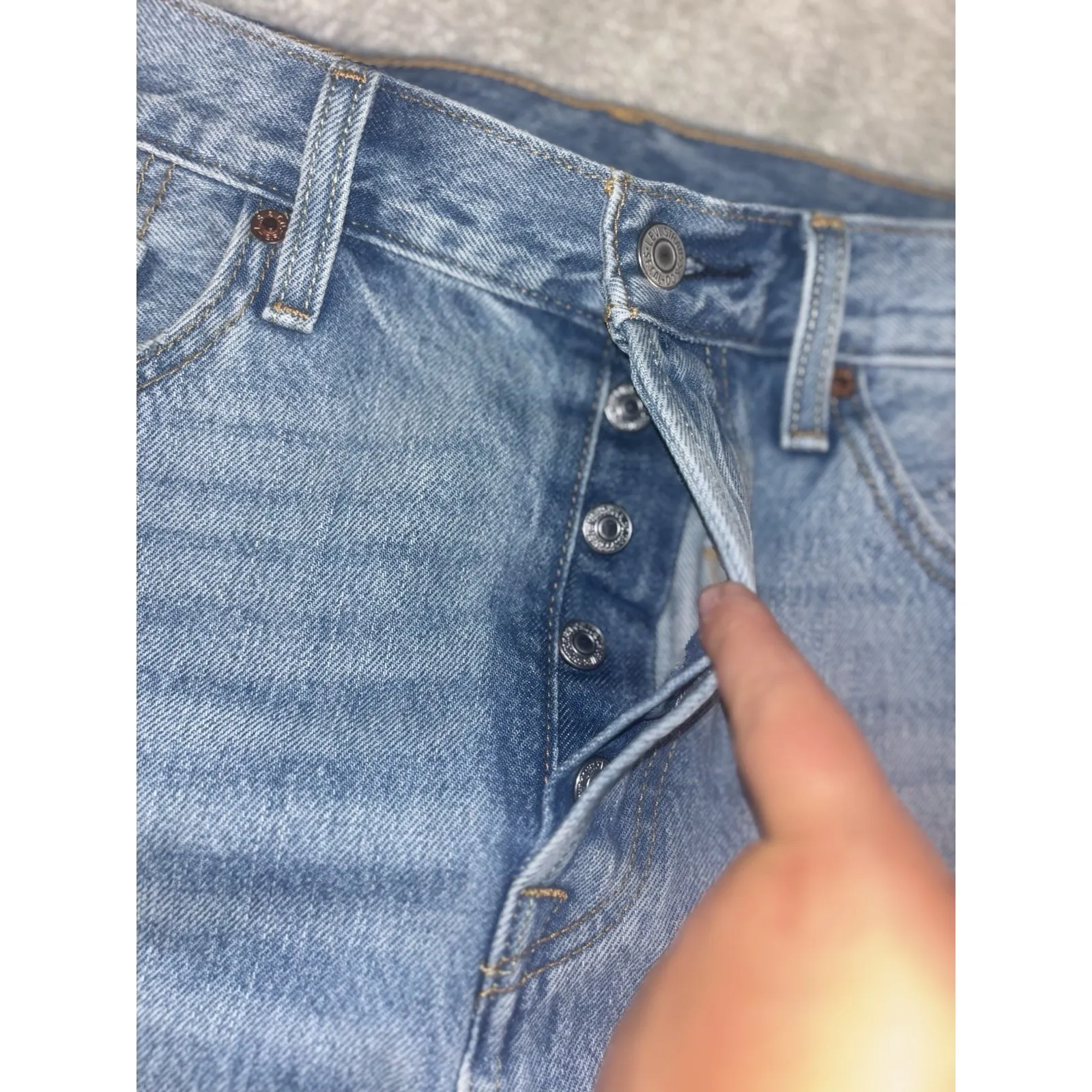 Levi's Premium High Waisted Distressed Denim with Button Fly Skirt Size‎ 31 - Image 3