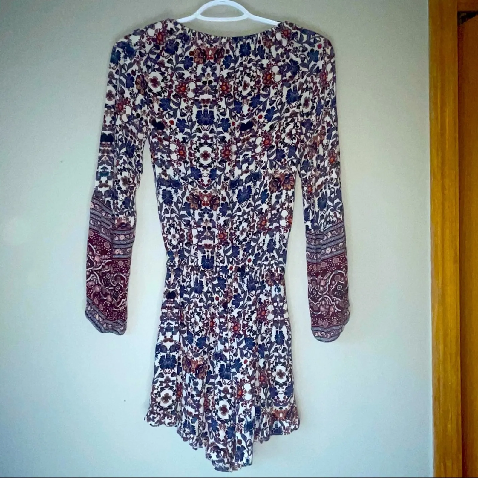 American Eagle Long Sleeve Floral Romper Size XXS Blue - Image 2