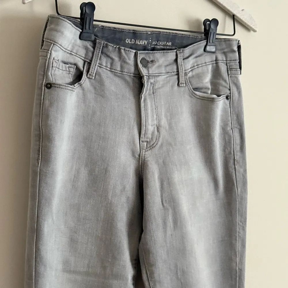 Old Navy Rockstar Mid Rise Denim Jeans Size 8 - Image 7