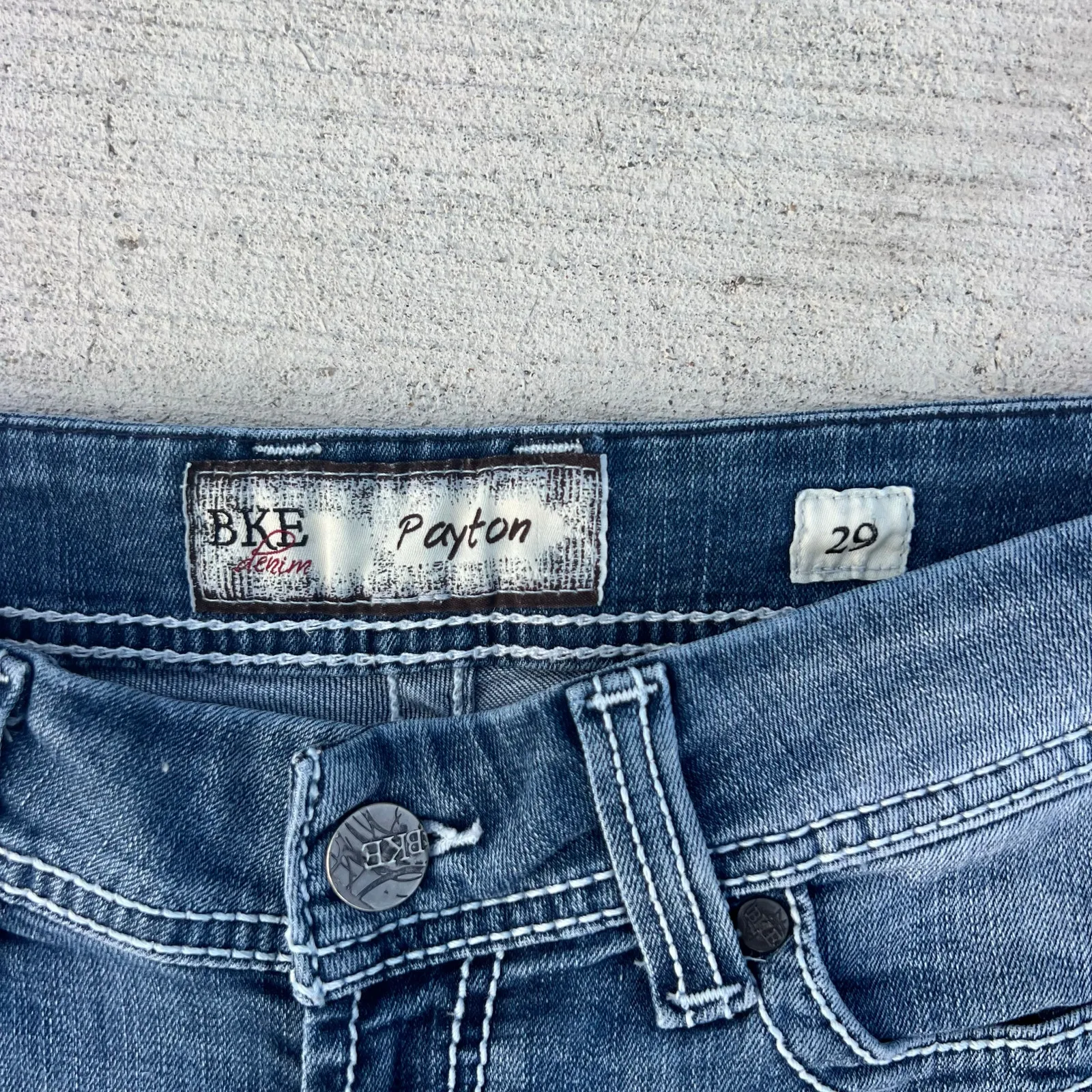 Buckle BKE Payton Crop Capri Blue Jeans BPL1012 Size 29 - Image 2