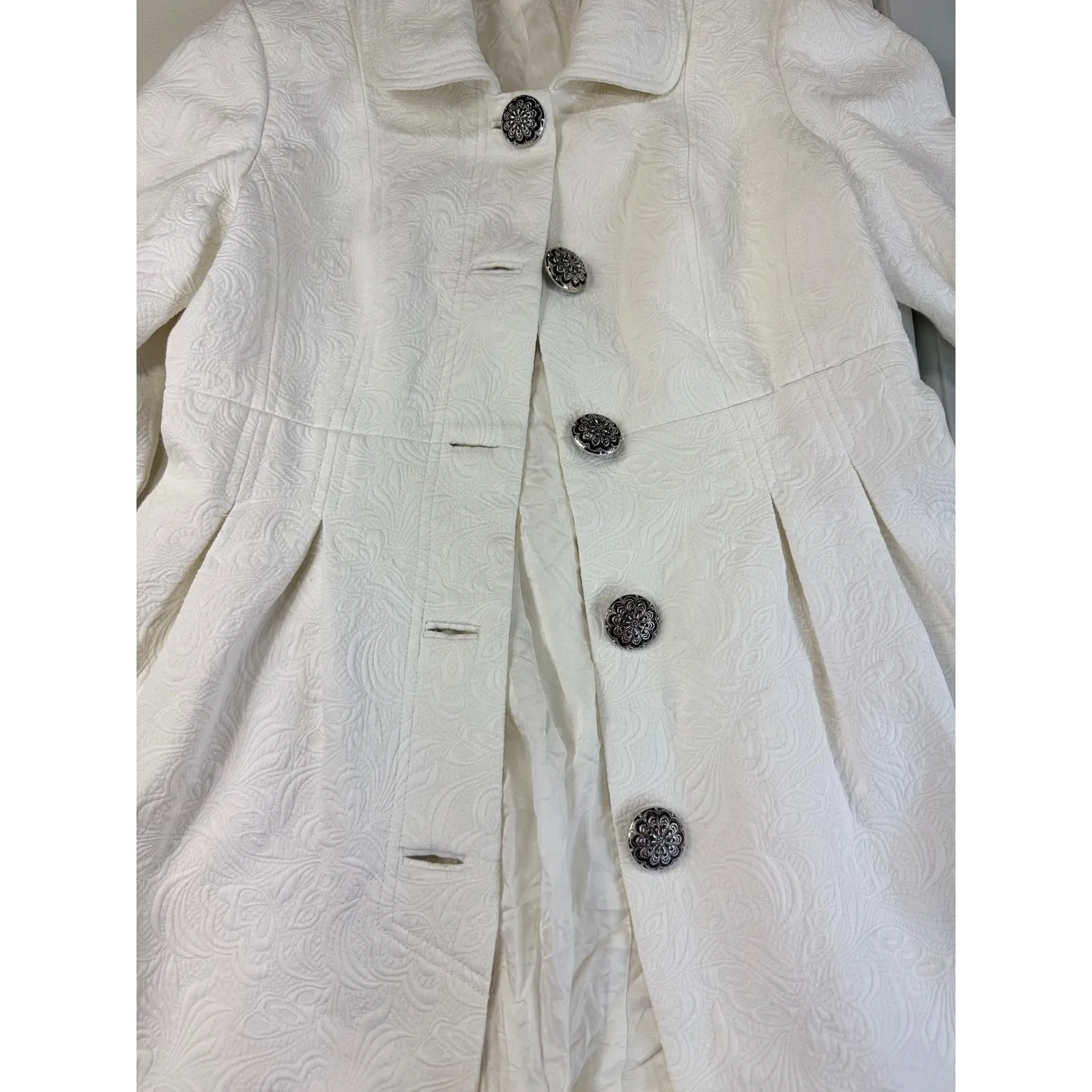 Grace Elements White Floral Embossed‎ Coat Jacket Pleated Bell Sleeve 4 - Image 5