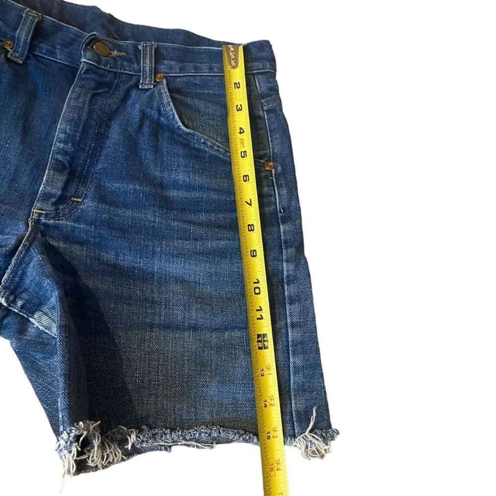 Vintage Lee Women’s Size 30 Frayed Hem Cutoff Long Jean Shorts 100% Cotton Denim - Image 7