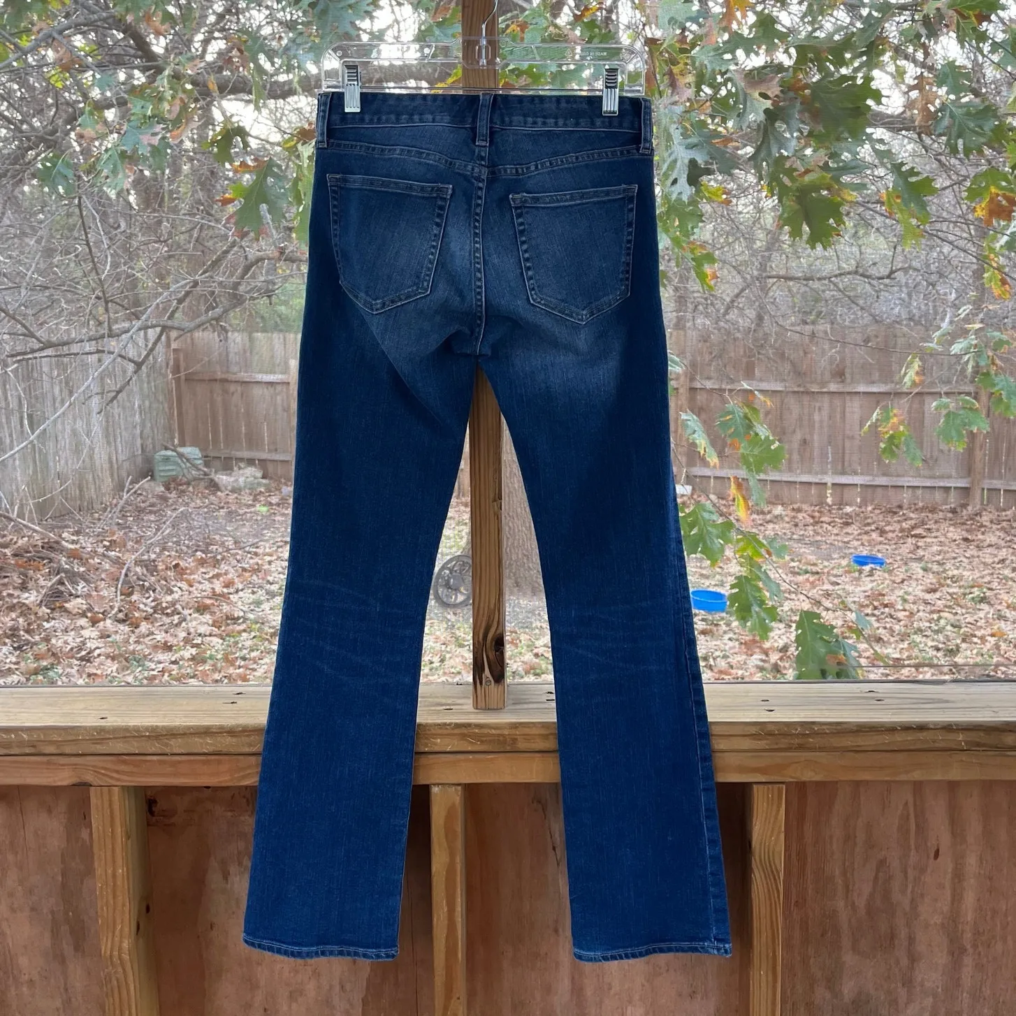 Gap Women's Perfect Boot Jeans Medium Wash Size 26R - Image 2