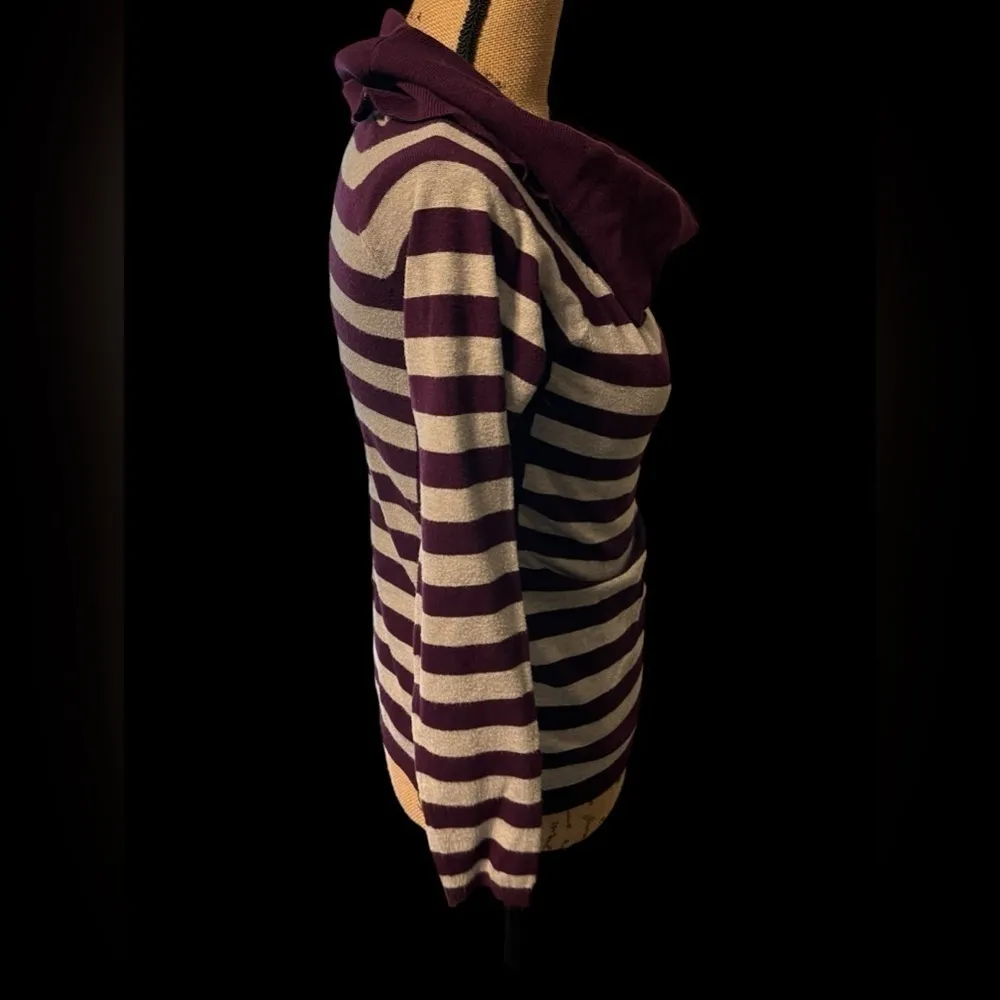 A&J striped long sleeve cowl neck sweater. EUC Purple - Image 3