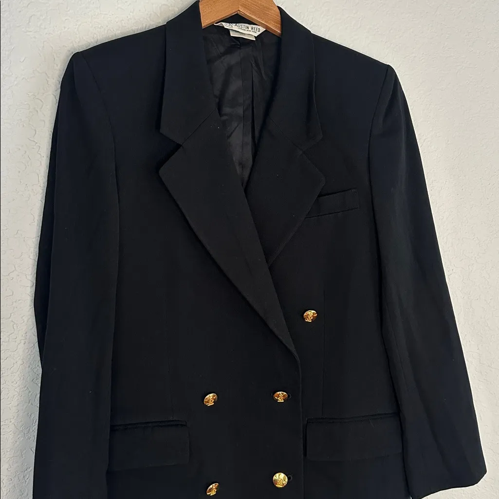 Vintage Austin Reed Black Blazer Gold Buttons Women’s Size 6 Nautical Preppy - Image 2