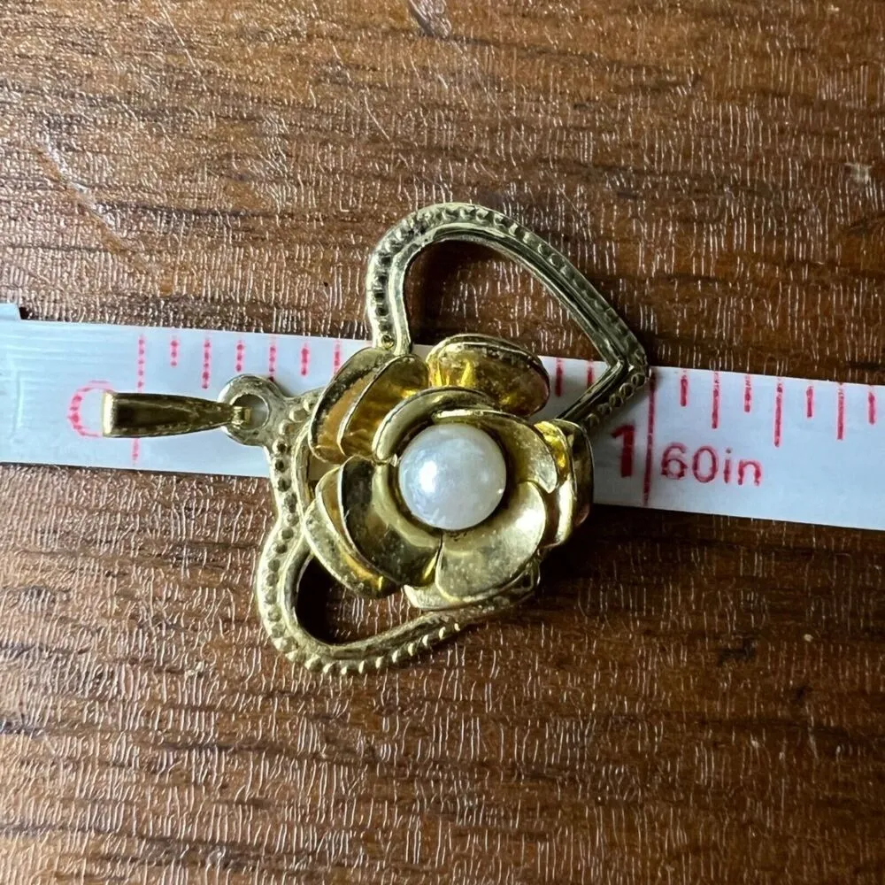 Womens Pearl Embellished Entwined Hearts Floral Necklace Pendant Gold Tone - Image 12