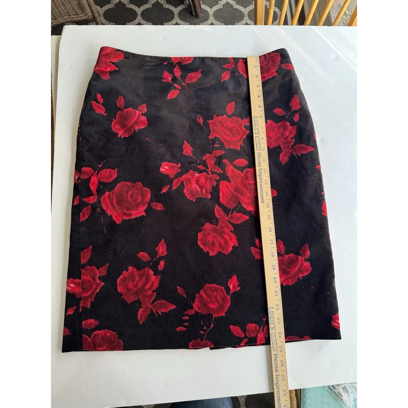 Talbots Pencil Skirt  Velvet Red Roses Burnt Zip Back Women’s Sz 12 Back Zip - Image 8