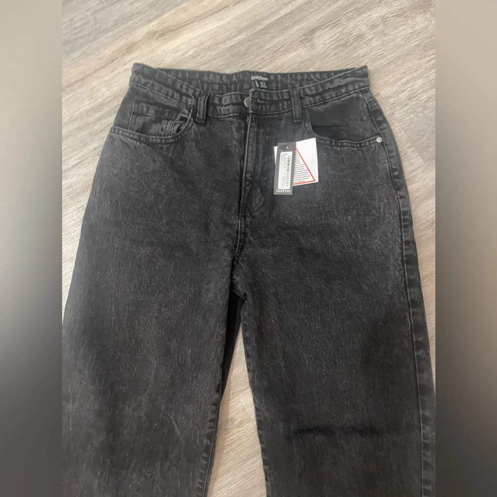 NWT BOOHOO BLACK SKATER JEANS US8 - Image 6