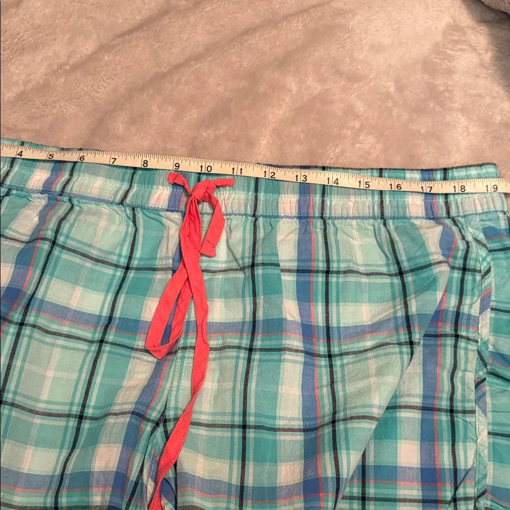 Plaid Women's Shorts in Blue and Pink Size XL - Image 4