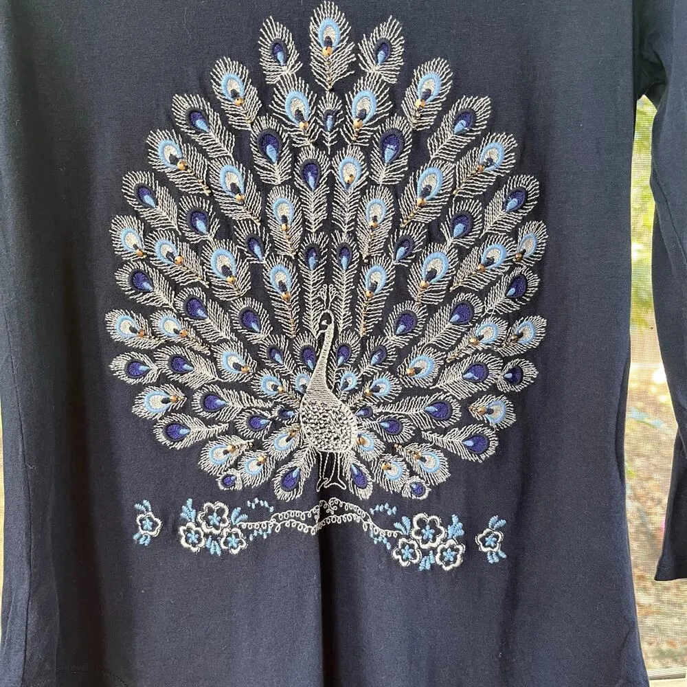 Lucky Brand Women's Navy Blue Peacock Print Lightweight Top Size XS. NEW - Image 3