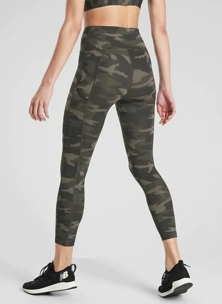 Athleta NWT Women's Ultimate Camo Olive 7/8 Tight Plus Size 1X - Image 2
