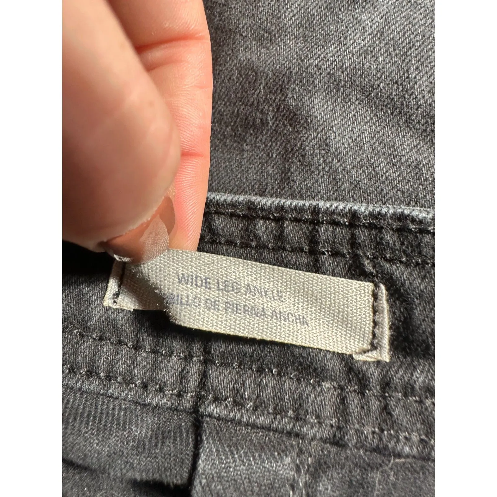 Universal Thread Black Wide Leg Ankle Jean Size 2 - Image 4