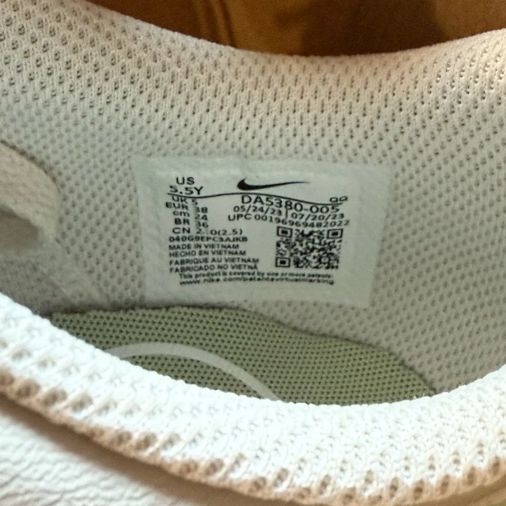 Nike‎ Court Legacy Honeydew - Image 4