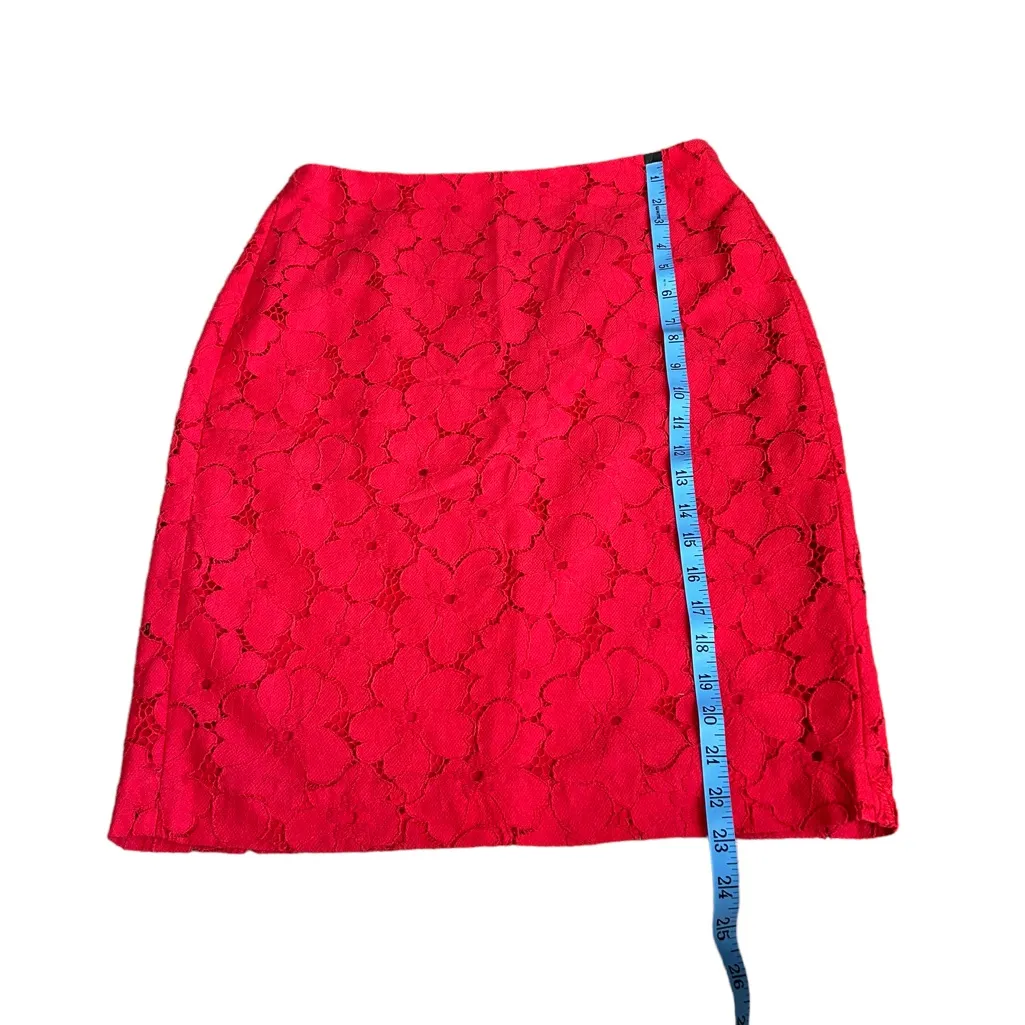 3/$15 BANANA REPUBLIC Red Floral Eyelet Skirt - Image 2