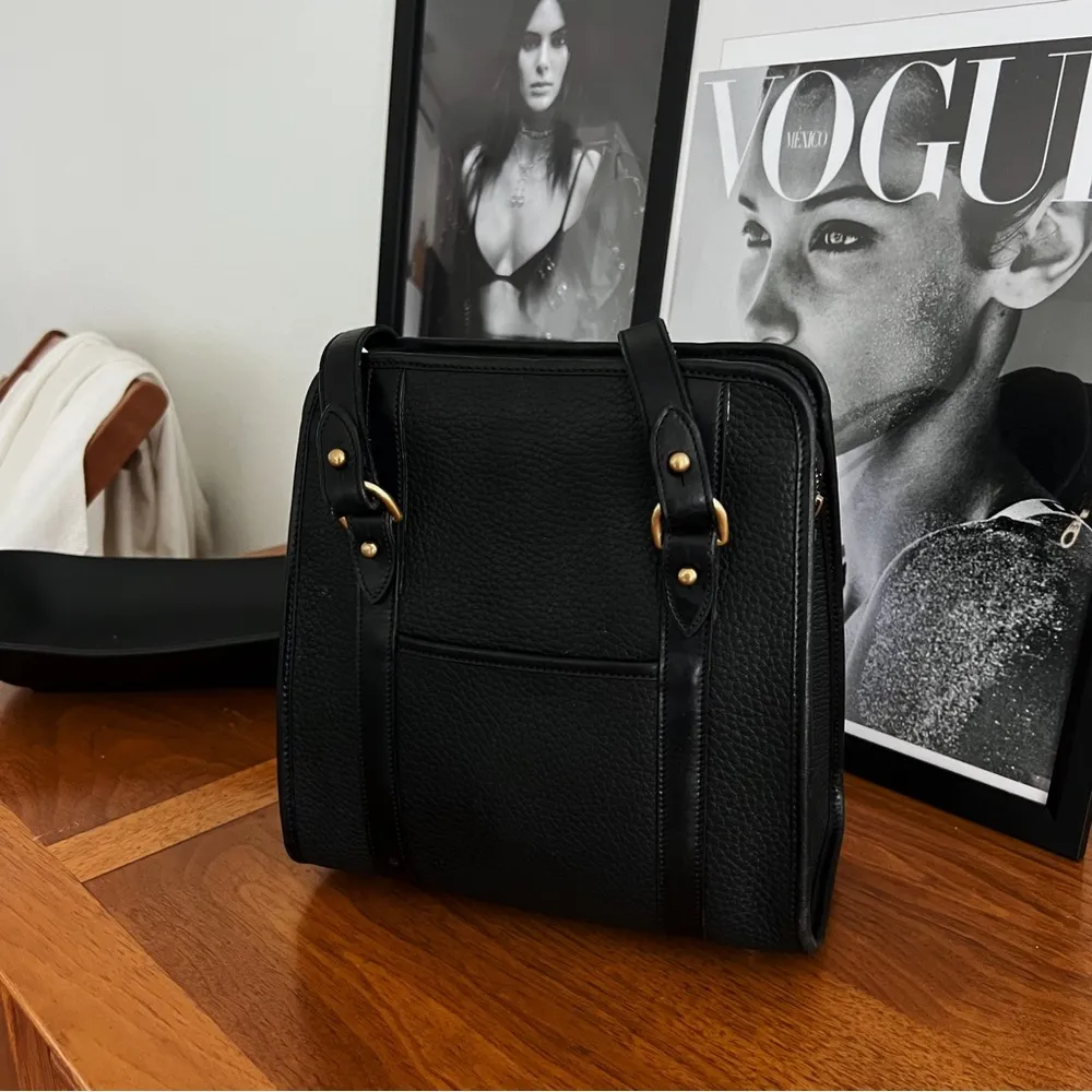 VINTAGE DOONEY AND BOURKE RESTORED BLACK LEATHER COLLECTORS BAG - Image 5