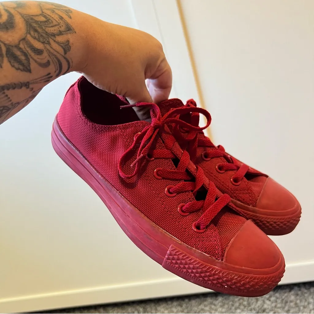 Converse Chuck Taylor All Star Classic All Red Rare Sneakers Women’s Size 8‎ - Image 9