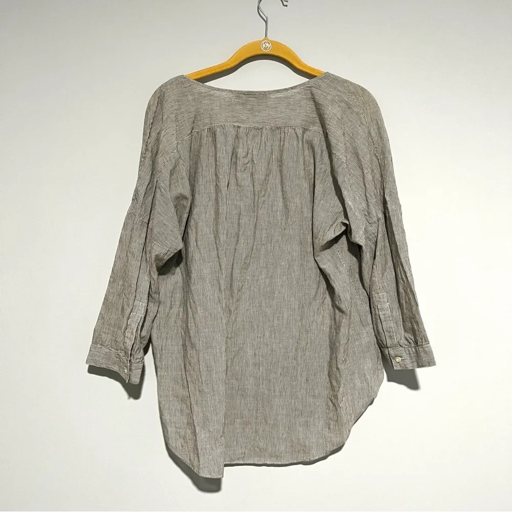 Loft  Dark Gray White Striped Flowy Blouse Top Size M - Image 7