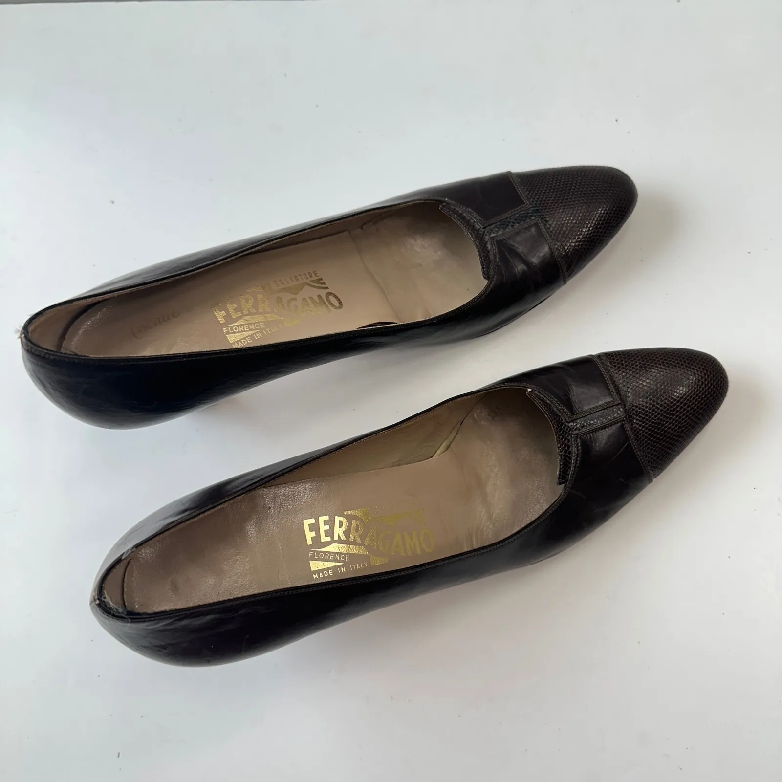 Vintage Salvatore Ferragamo Leather Pumps Heels Pointed Toe Classic Brown 11 - Image 5