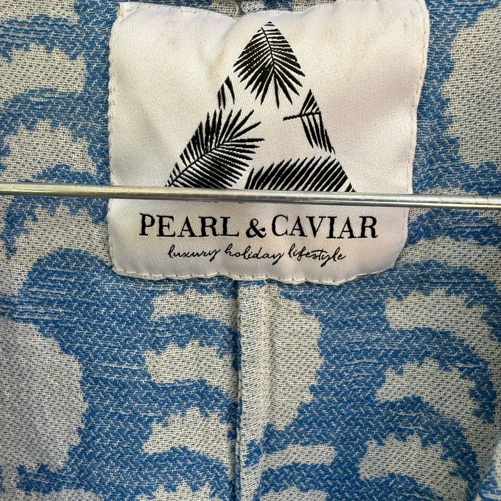 Pearl & Caviar Blue and greyish Patterned Garment - Image 4