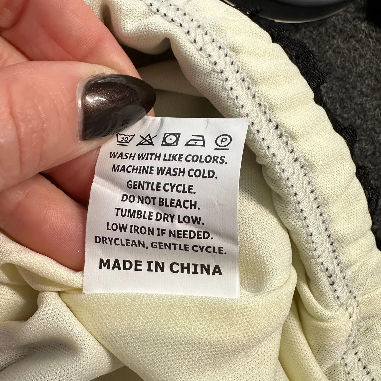 Women's Sheer Abstract Midi  Ruffle Bottom Skirt, Size M, NWOT - Image 4