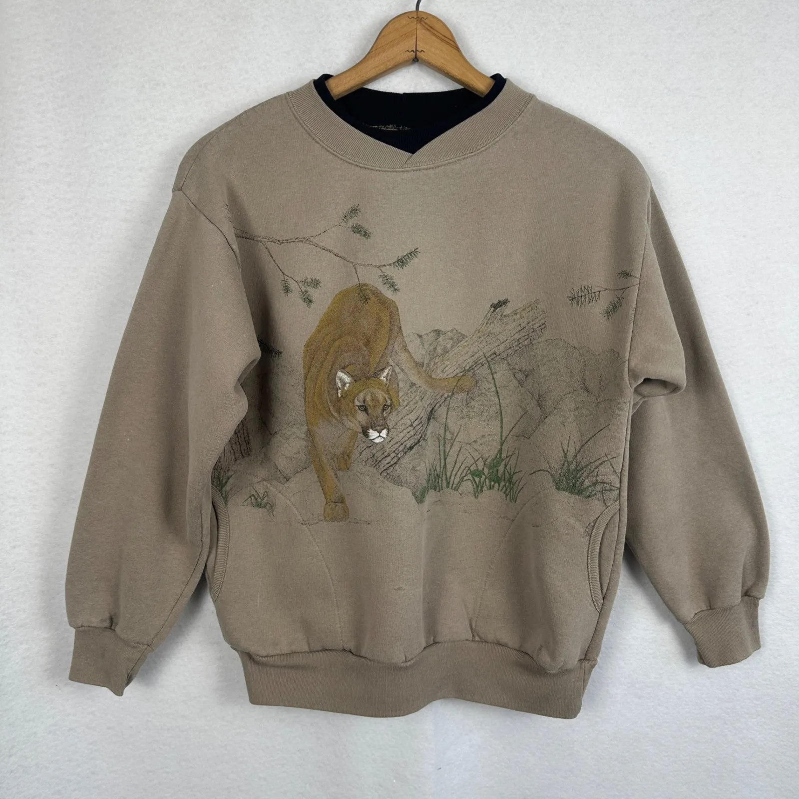 Vintage ColdwaterCreek Graphic Sweatshirt Mountain LionNature Taupe WomenMedium - Image 4