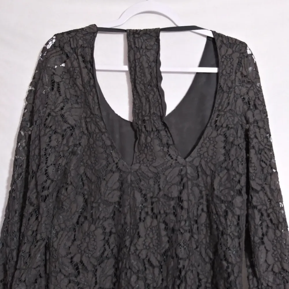 Chaser Rain or Shine Eyelash Gray Lace Shift Mini Dress Bell Sleeve Size L - Image 7