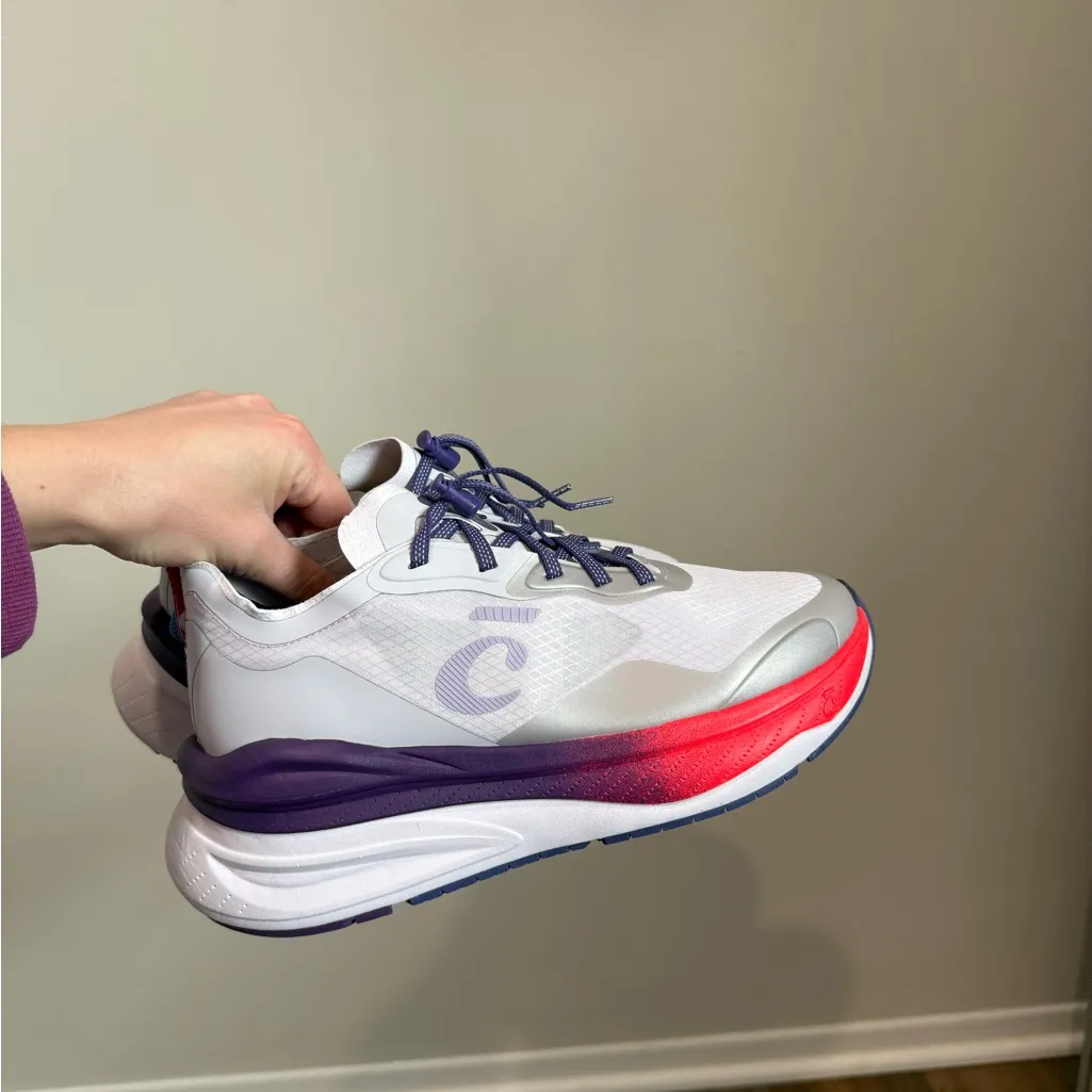 NWT Clove Sneakers White Size 8 - Image 2