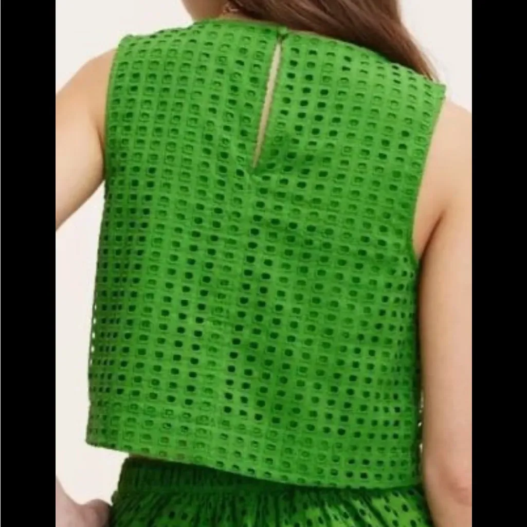 Kate Spade/Target Collaboration Green Eyelet Top. Size XS - Image 2