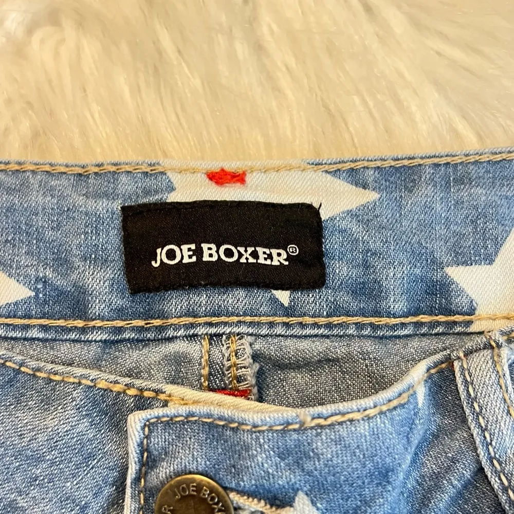 Star Print Light Denim Shorts Junior size 7 Blue White - Image 4