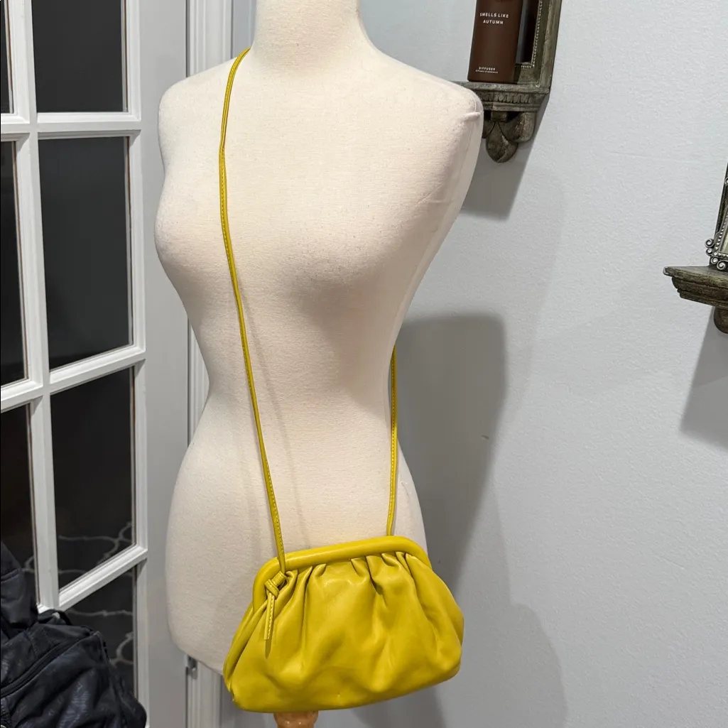 Steve Madden ‘Nikki’ Faux Leather Crossbody Clutch in Citron - Image 2