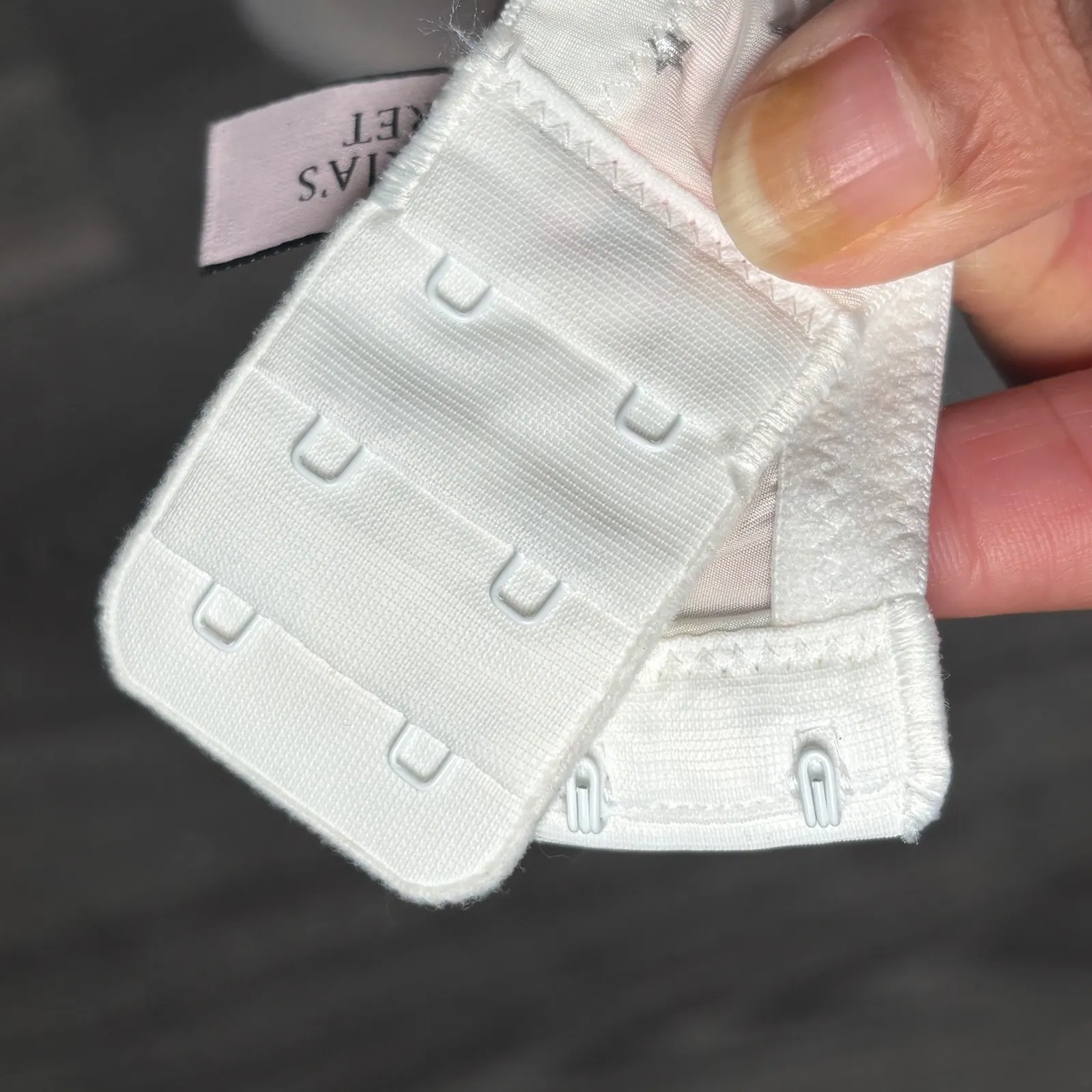 Victoria's Secret Push Up Bra Silver Star Print White Adjustable Straps 38D 403 - Image 8