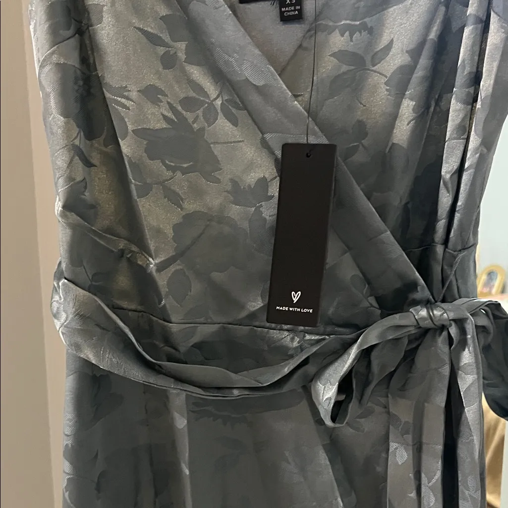 Lulu's Dusty Blue Floral Wrap Maxi Dress Green Size XS - Image 4