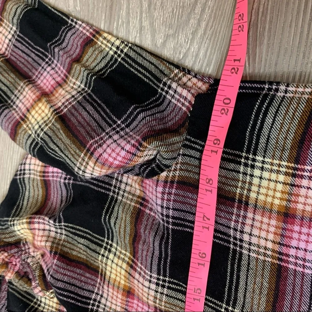 Anthropologie cloth & stone charley plaid soft flannel ruffle neck top sz M - Image 6