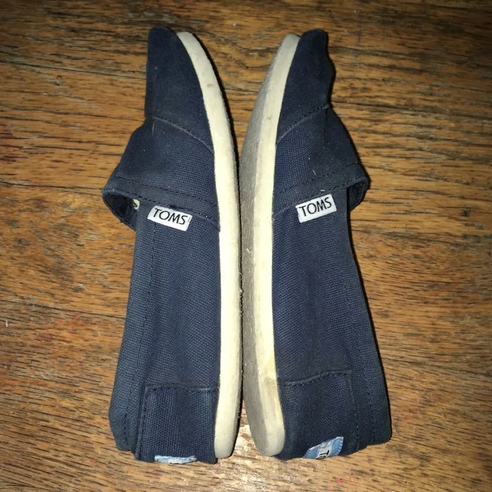 Tom’s 6.5 slip on navy flats - Image 5