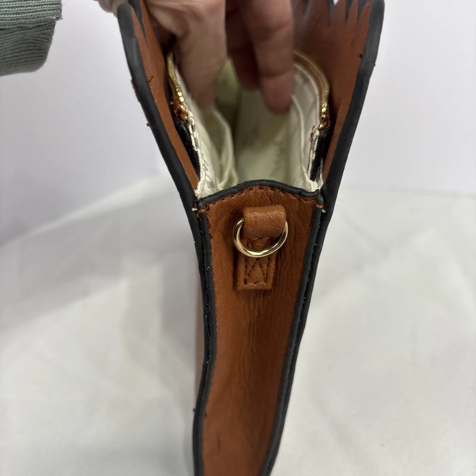 Ngil Scalloped Cross Body Bag Brown‎ - Image 7