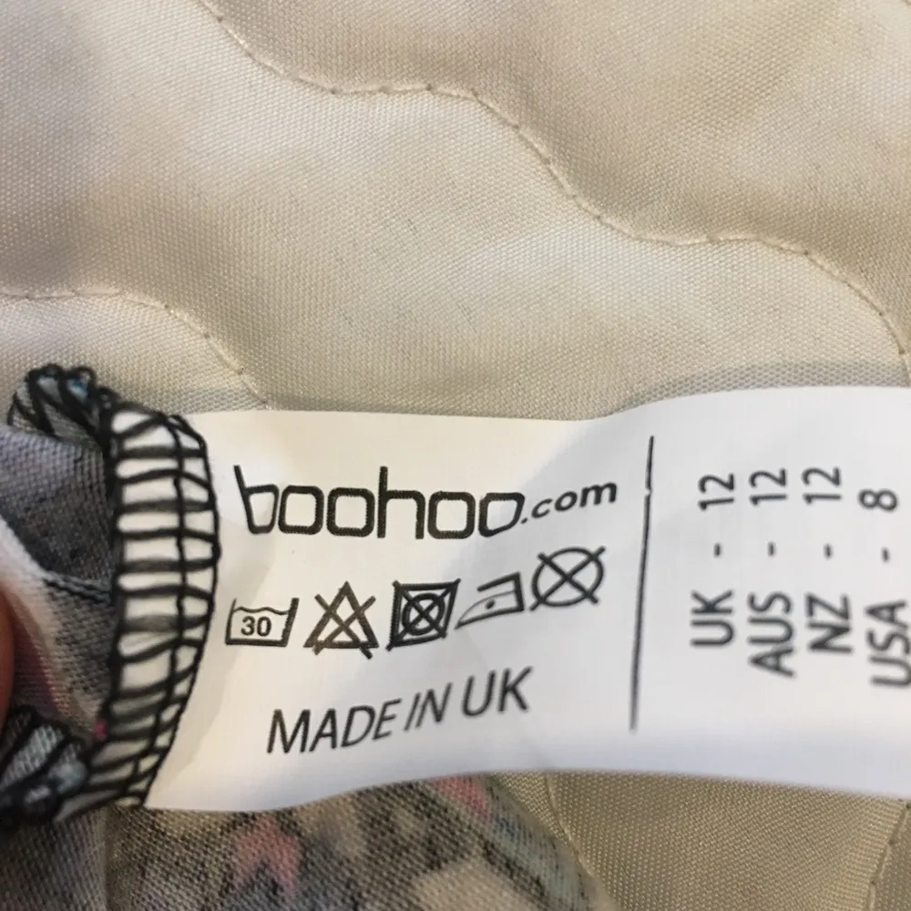 Boohoo Flower Romper Multi Color Size 8 - Image 5
