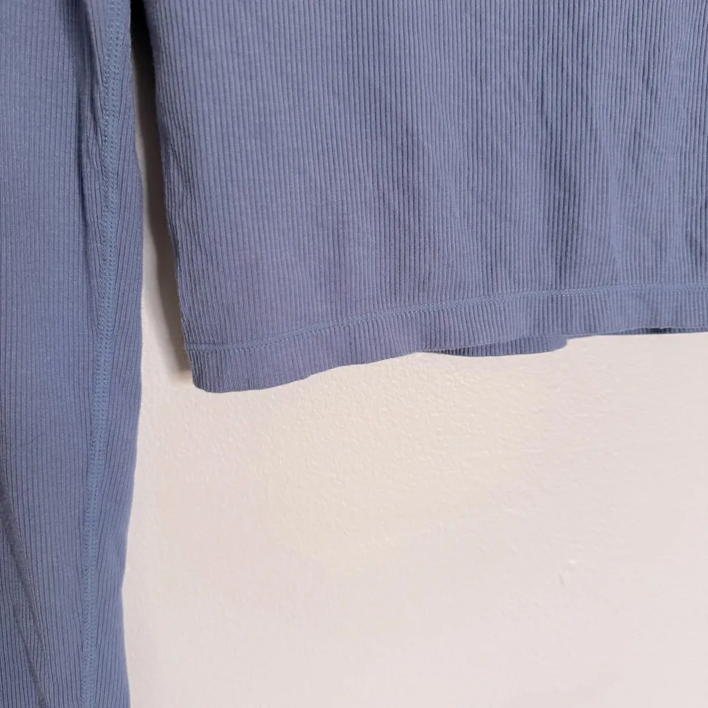 Yogalicious Heavenly Rib Kathleen Crop Top Wild Wind Blue Build in Bra Size S - Image 4