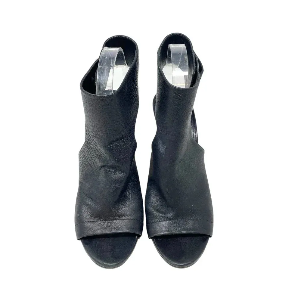 Vince Addie Cutout Black Leather‎ Sandal Wood Heels Size US 8 - Image 4