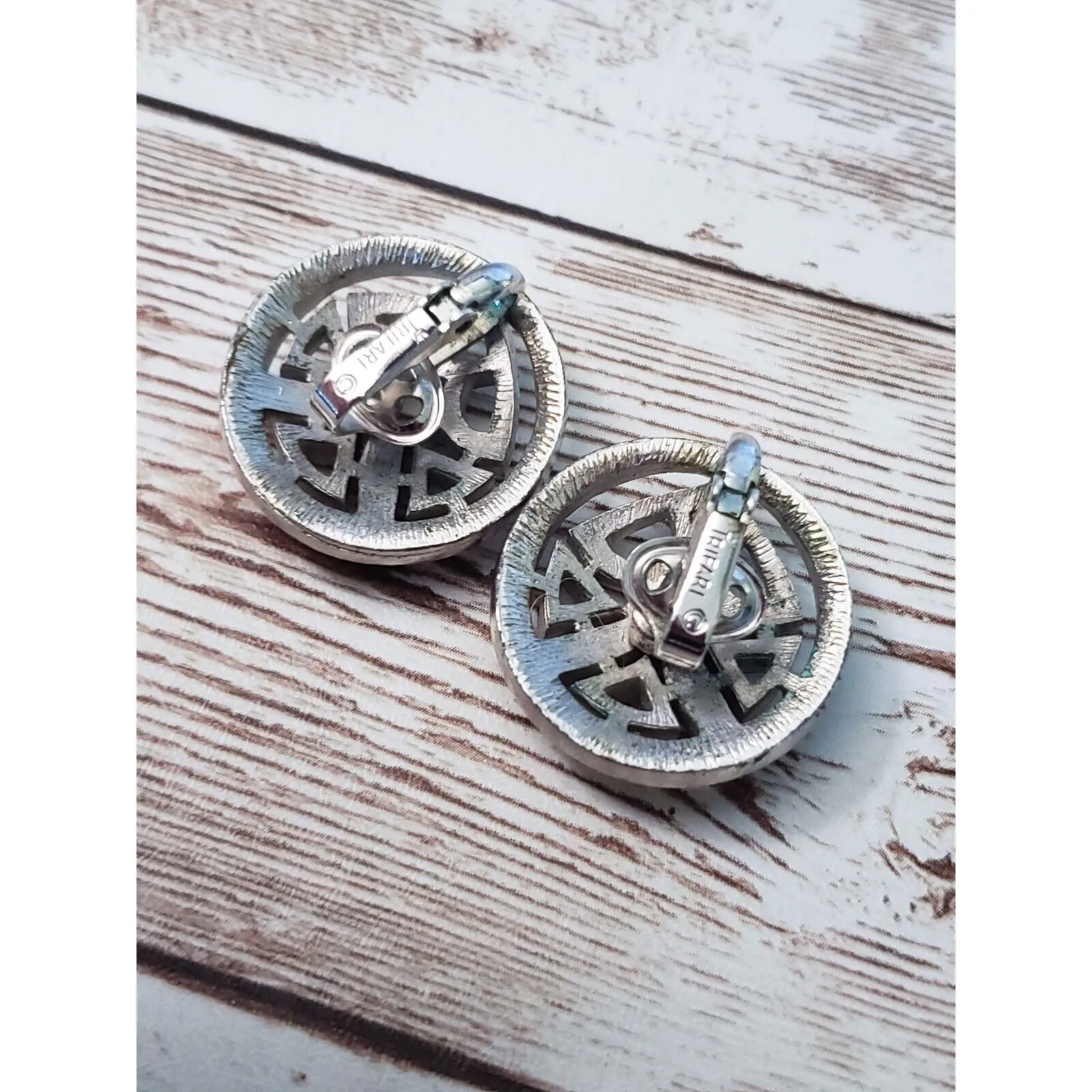 Vintage Trifari Clip On Earrings - Fancy Silver Tone Circle - Just Over 7/8" - Image 9