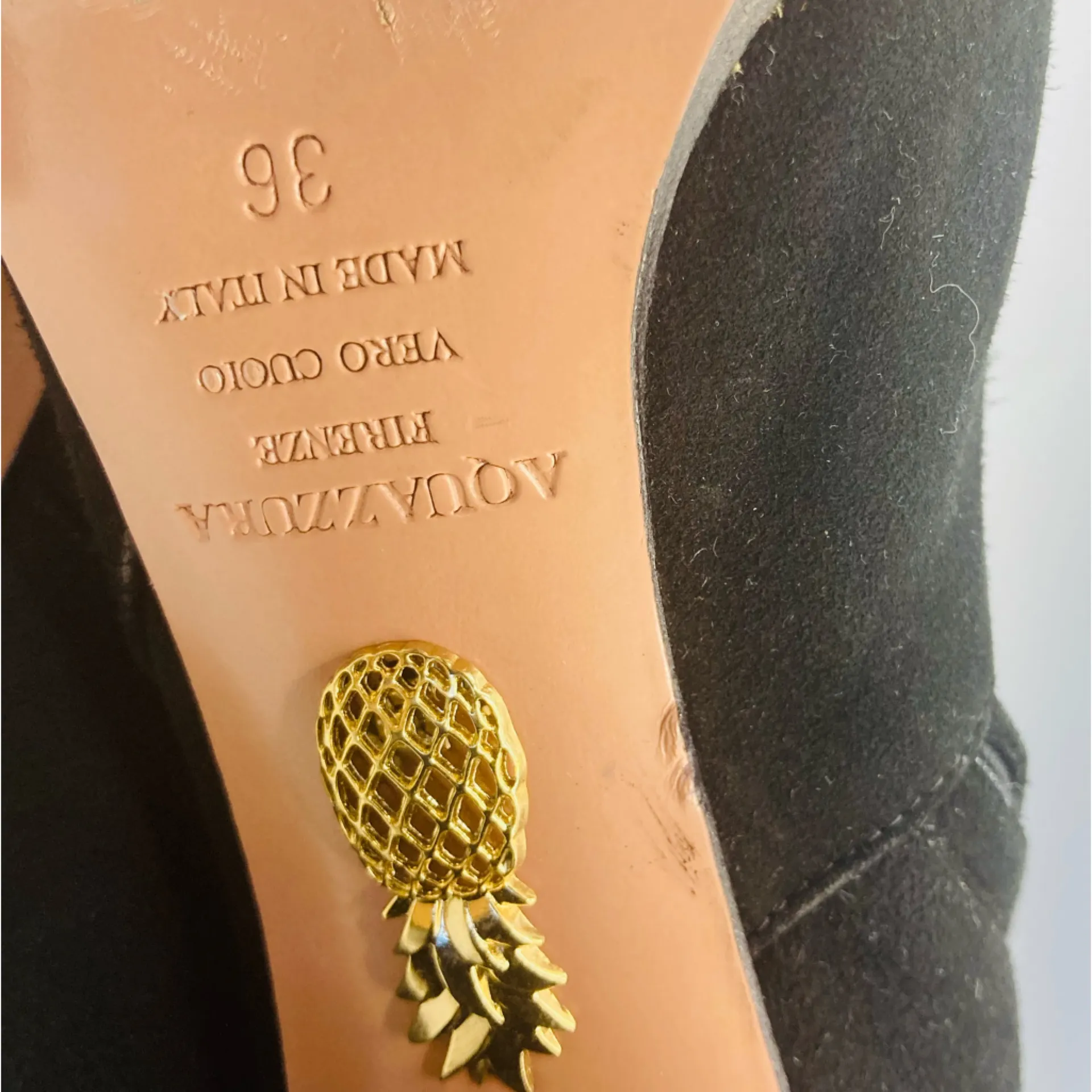 Aquazzura black suede heeled boots with fringe detail at buckle. Size 36/6 - Image 3