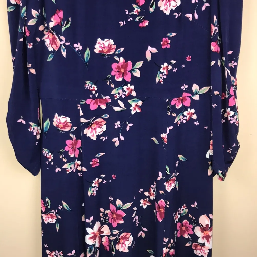 NWT Eliza J Women’s Floral Navy Blue Puff Sleeve Waist Tie Leg Slit Long Dress - Image 3