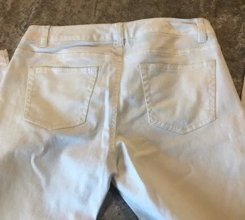 Skinny White Denim Jeans - Image 4