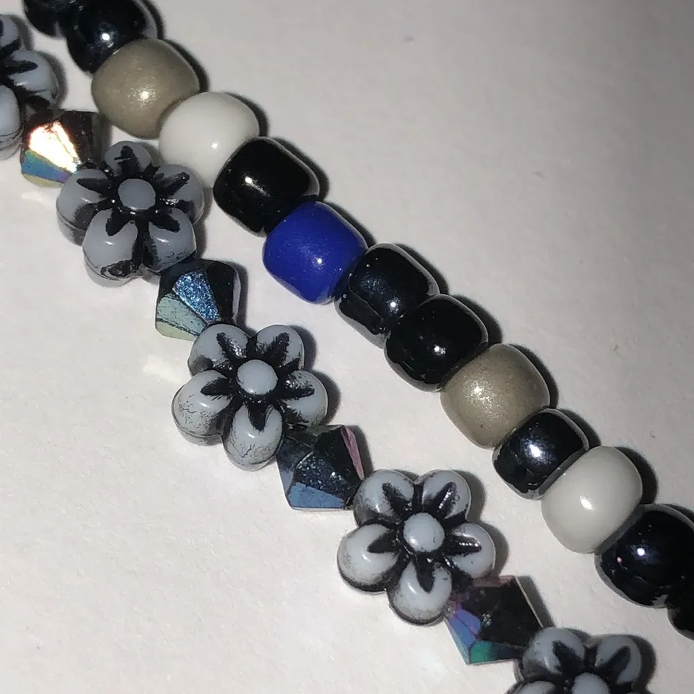 2 Stretchy Boho Glass Beaded Flower AB Beaded Boho Choker Necklaces Blue - Image 5