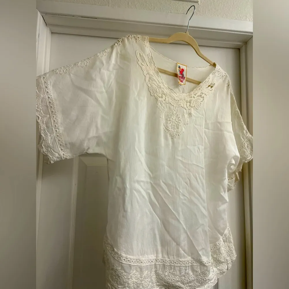 Johnny Was Size XS White Eyelet Lace Blouse🤍 - Image 4