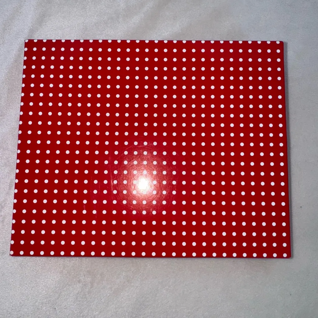 New In Box Disney Minnie Mouse Wristlet Wallet In Black With Red Trim - Image 4