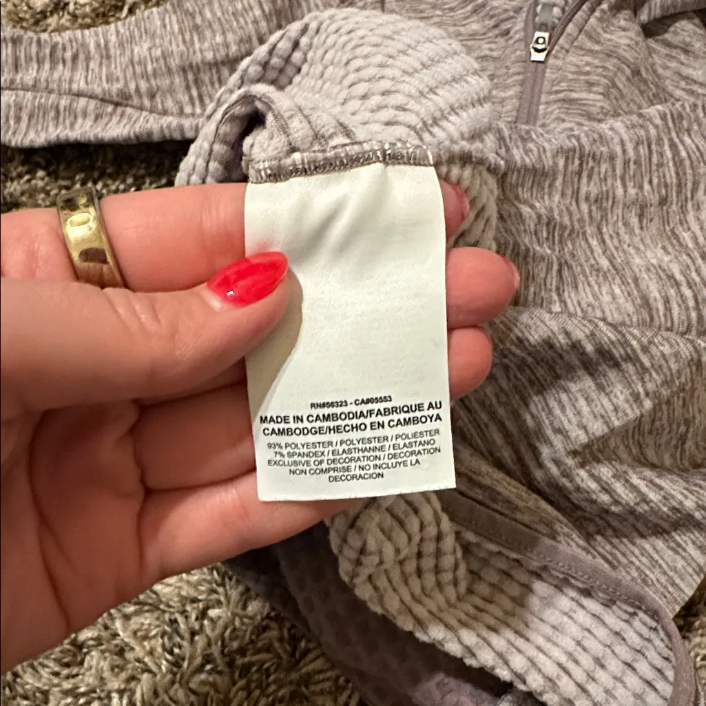 Nike  Dri Fit Quarter Zip Purple Small - Image 7