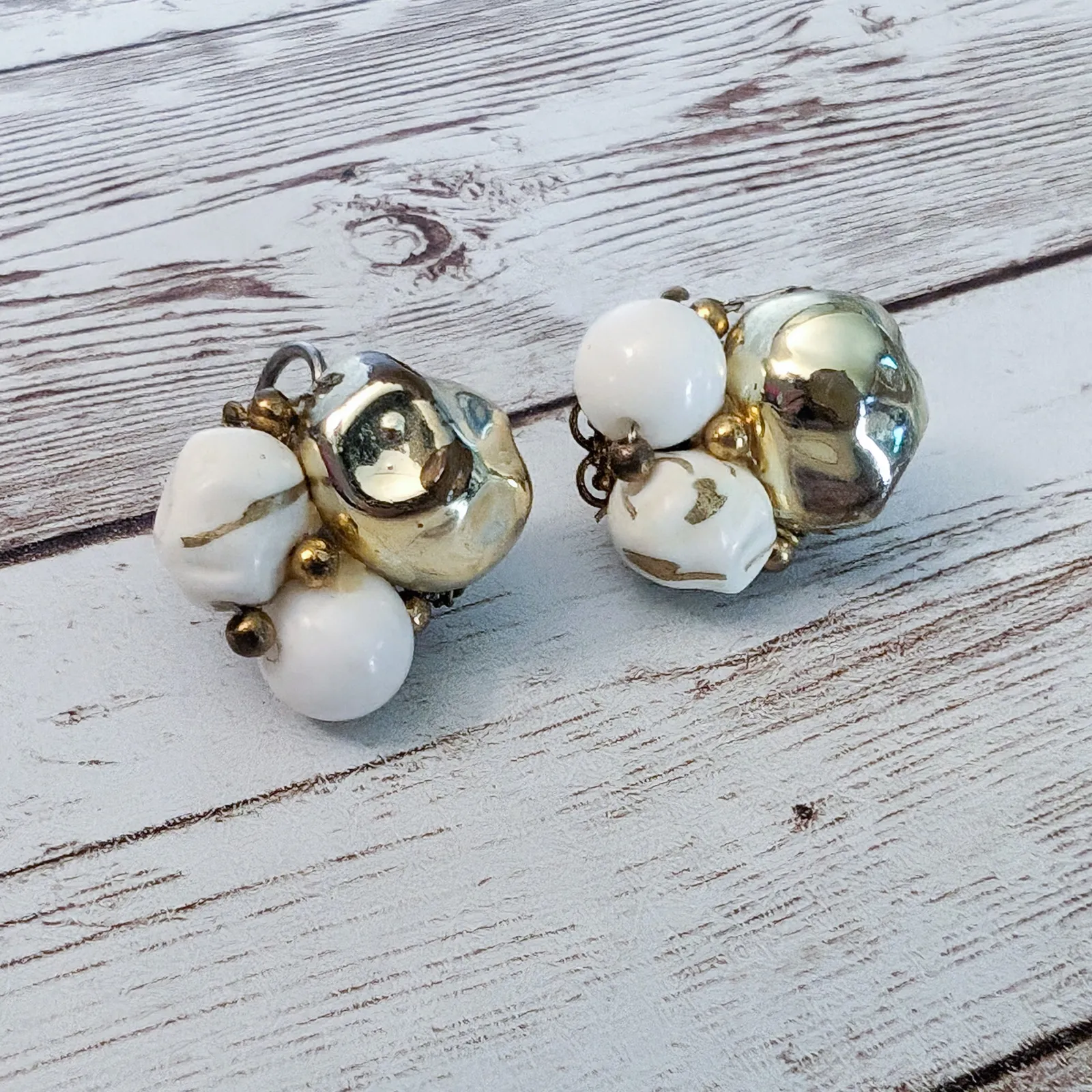 Vintage Clip On Earrings - Image 3